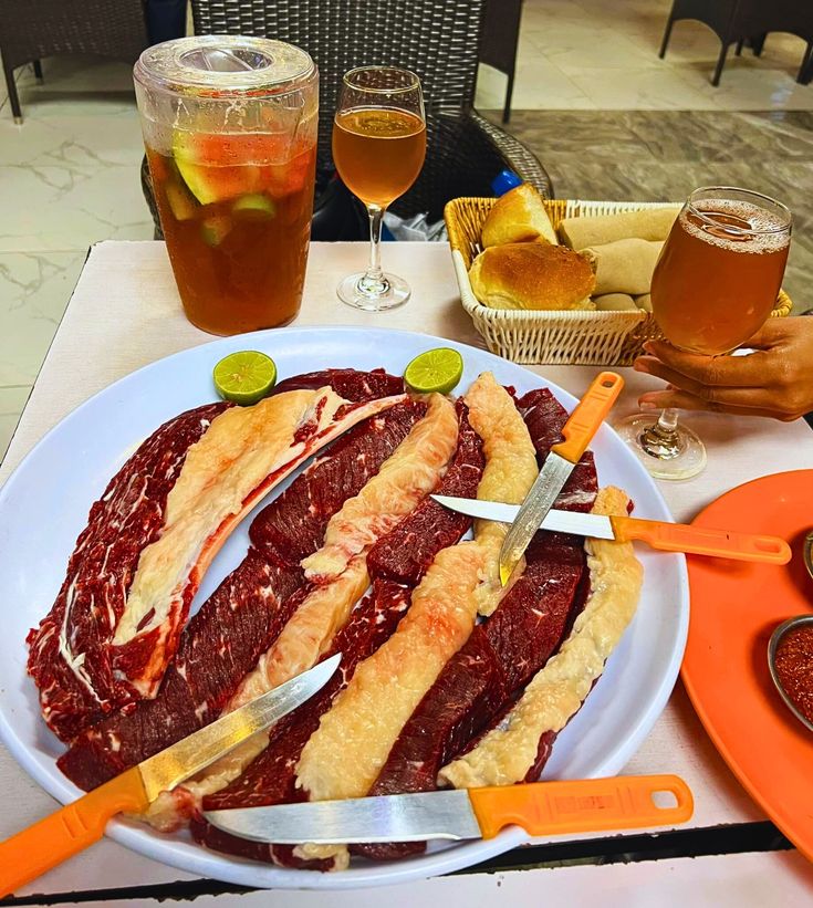 Raw Meat (ጥሬ ስጋ)